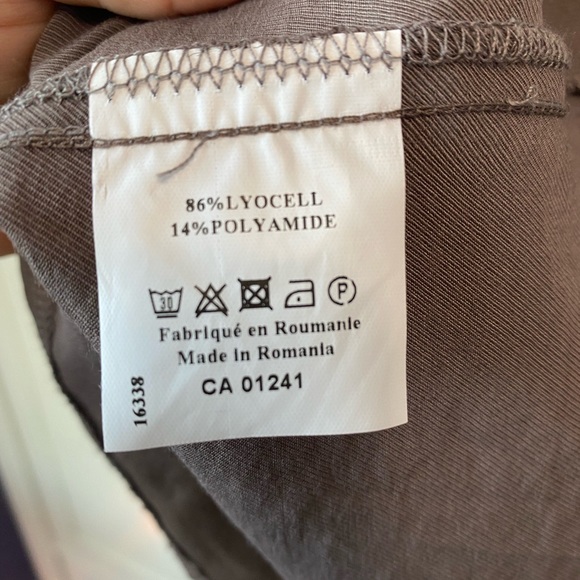 Cute brownish khaki skirt from Simons - Picture 5 of 8